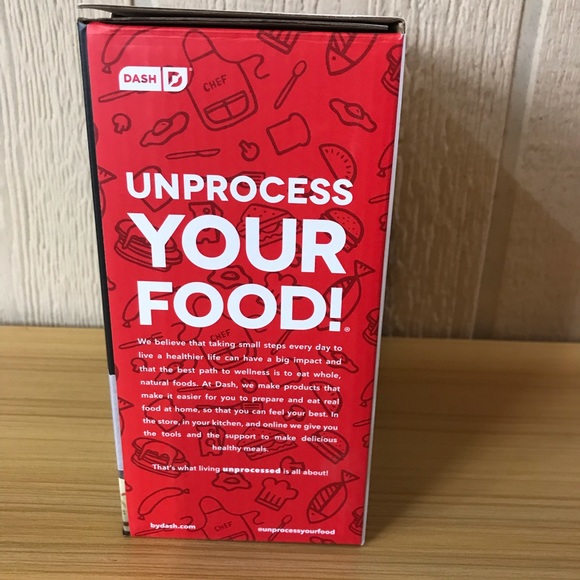 Dash Skull Mini Waffle Maker! Brand New! SHIMMER BLACK - Picture 10 of 11